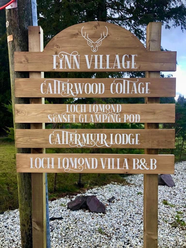 Finn Village - Loch Lomond Villa B&B - Black Room With Jacuzzi-Style Bath Glasgow Exterior photo